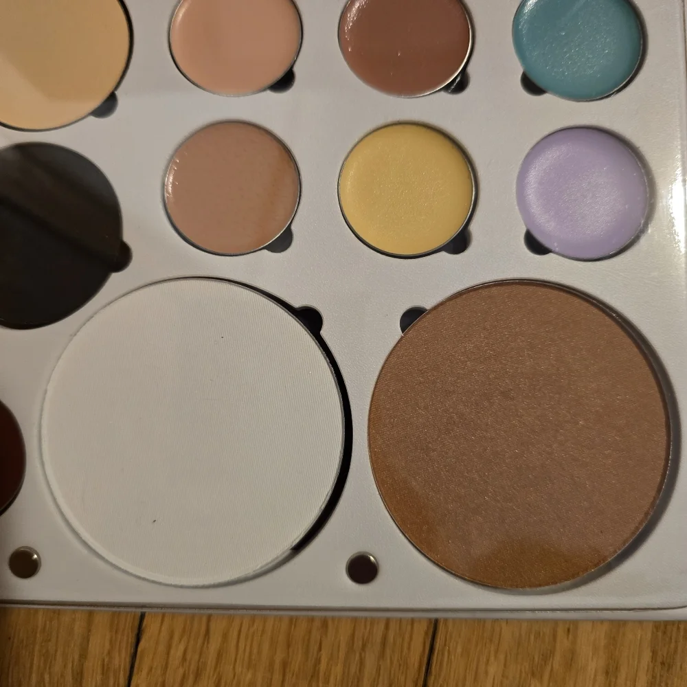 OFRA PRO PALETTE MIXED FACE MAKEUP Beauty Full Face Boho Festival Casual Makeup - Picture 9 of 9